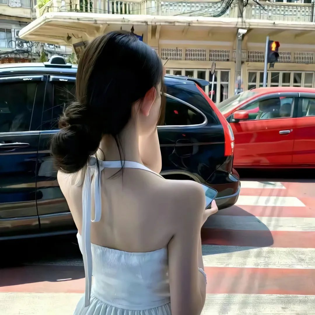 三个女儿把老爸宠上天